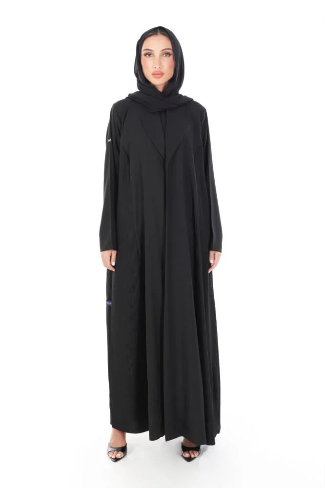 عباية سوداء كريب كلوش بكسرات جانبية