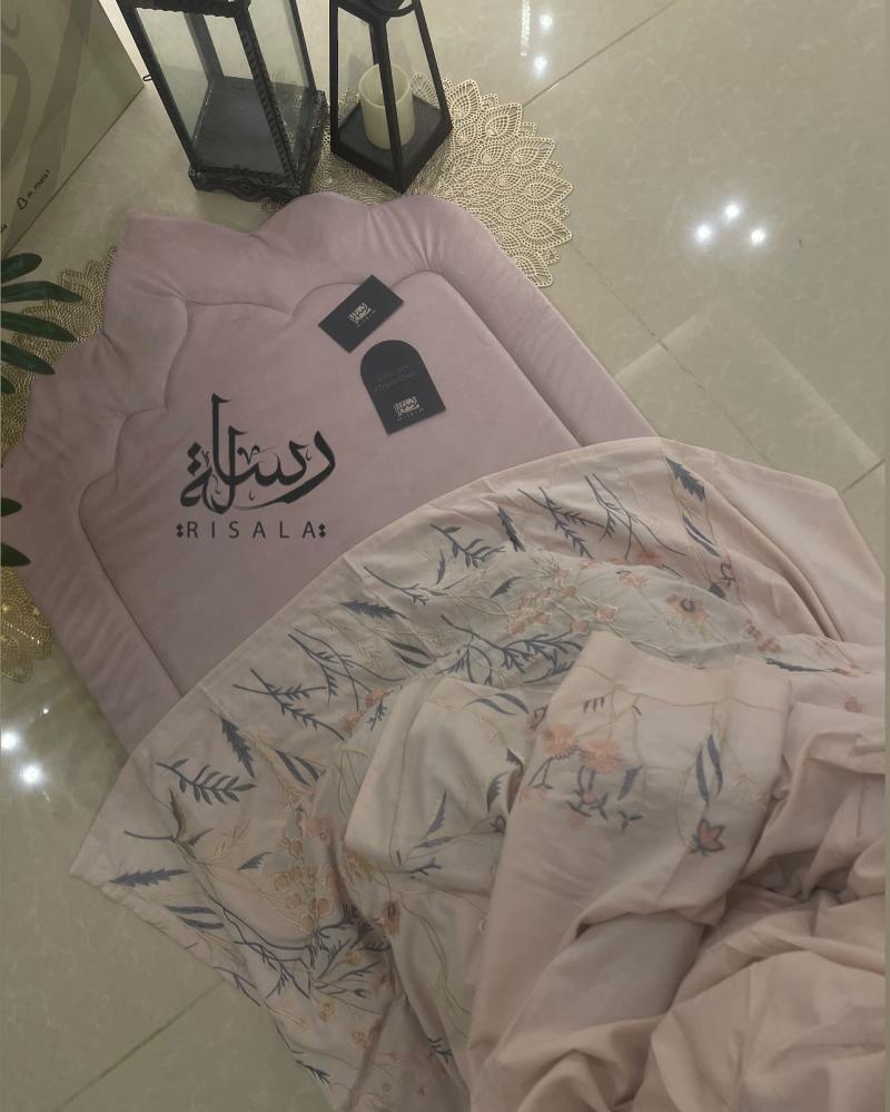 طقم صلاة زهور رسالة