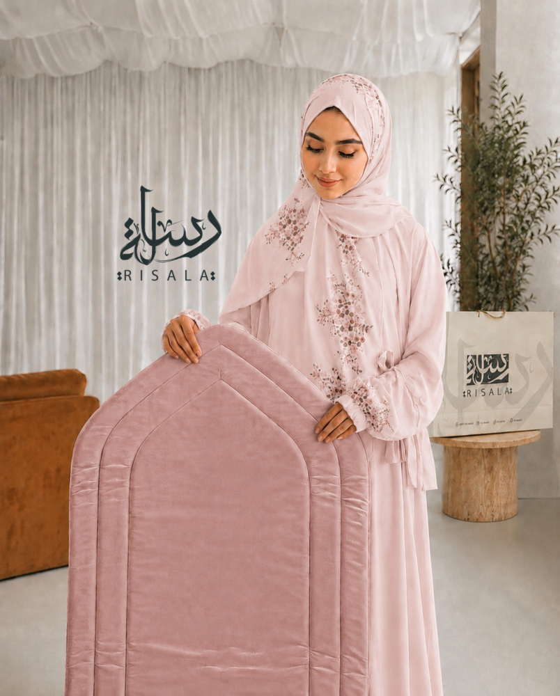 Velvet embroidered set