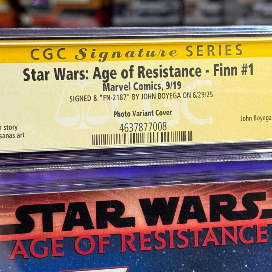 CGC 9.8 Signiture Series Star Wars : Age of Resistance - Finn# 1 Signed