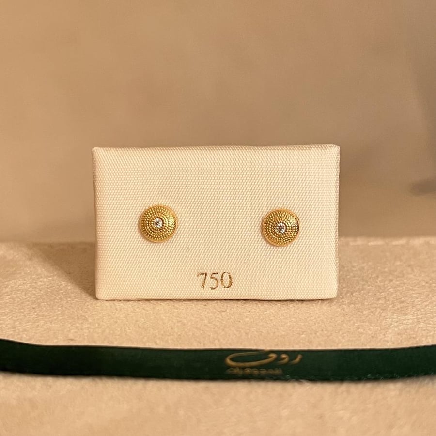 Children's gold earrings, 18-karat (Spanish)—5755