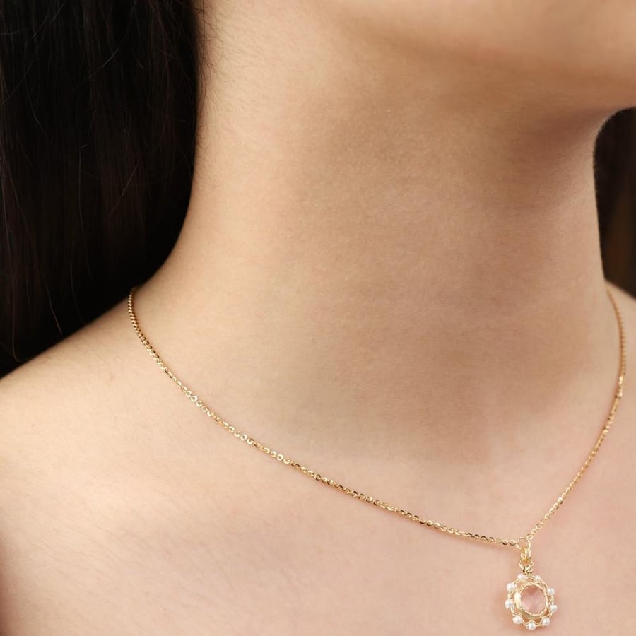 عقد ذهب بحجر كريم(Pink quartz)عيار18–4234