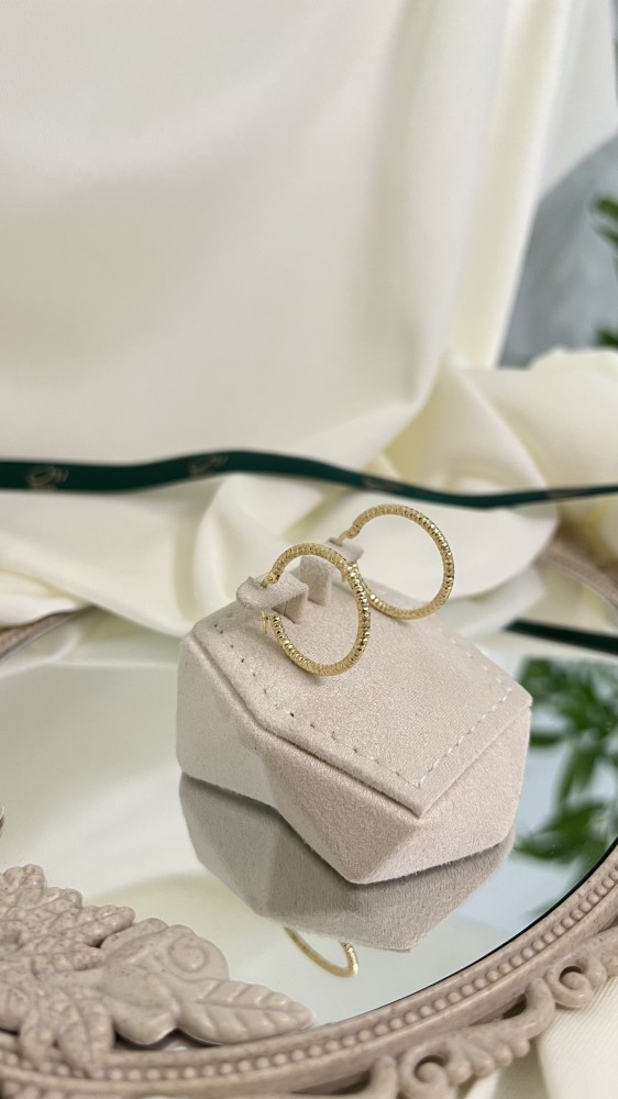 Gold earrings 18 karat–3203