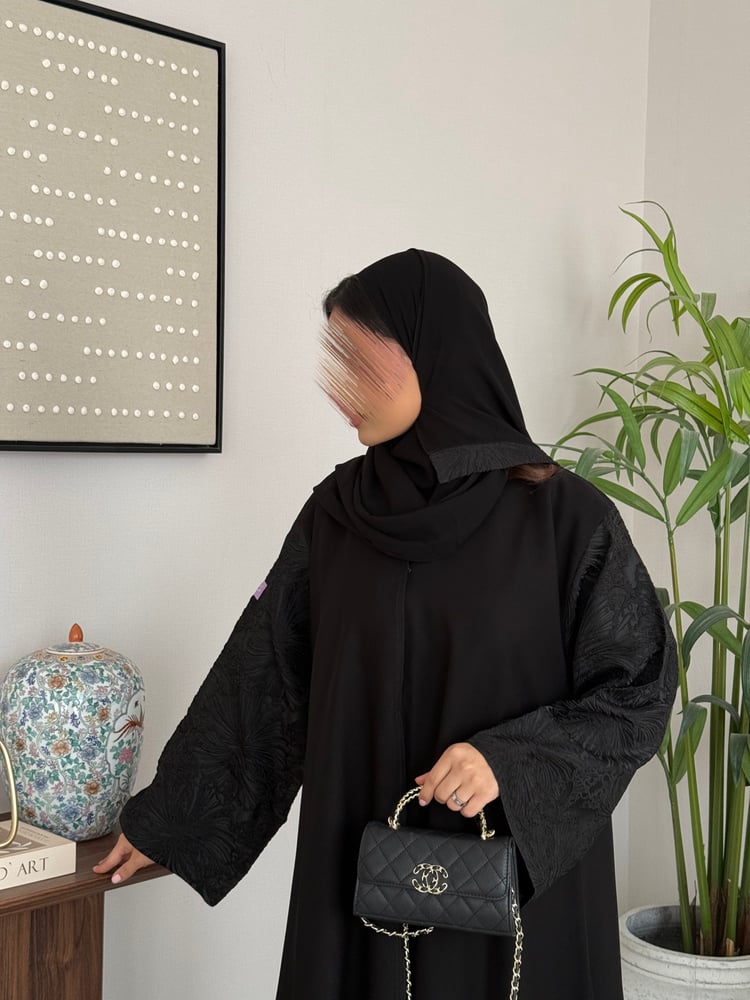 عباية سارَه