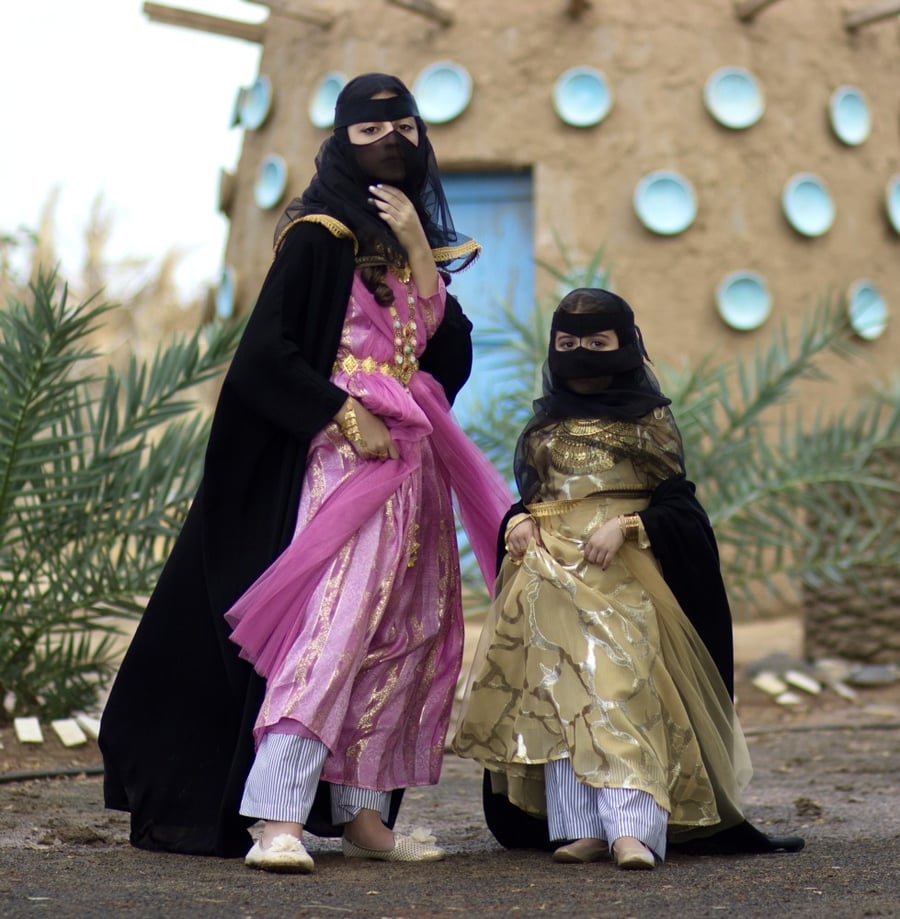 ثوب الكرته من تراث نجد والحجاز زهري