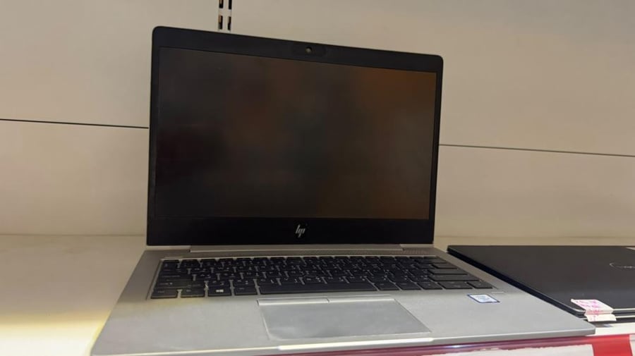 HP 830 G6