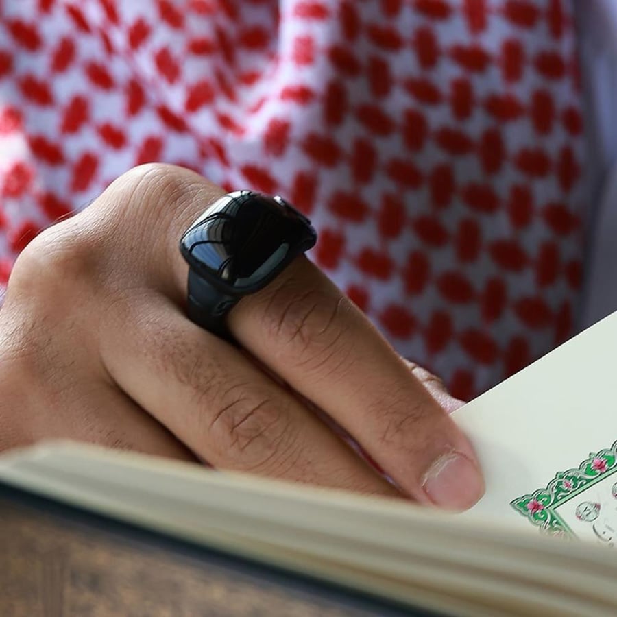 ويسلاميك خاتم السبحة الذكي iTasbih-Faith من WESLAMIC بشاشة OLED وتطبيق - مقاس18 - 20 في مجموعة واحدة | شحن لاسلكي مغناطيسي، بطارية تدوم 5+ أيام، عداد الذكر، تنبيهات الصلاة (الأذان) | مقاوم للماء، هدية إسلامية مثالية لرمضان والعيد