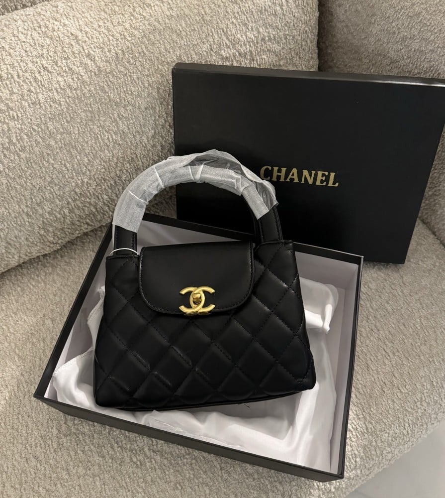 شنطة براند CHANEL