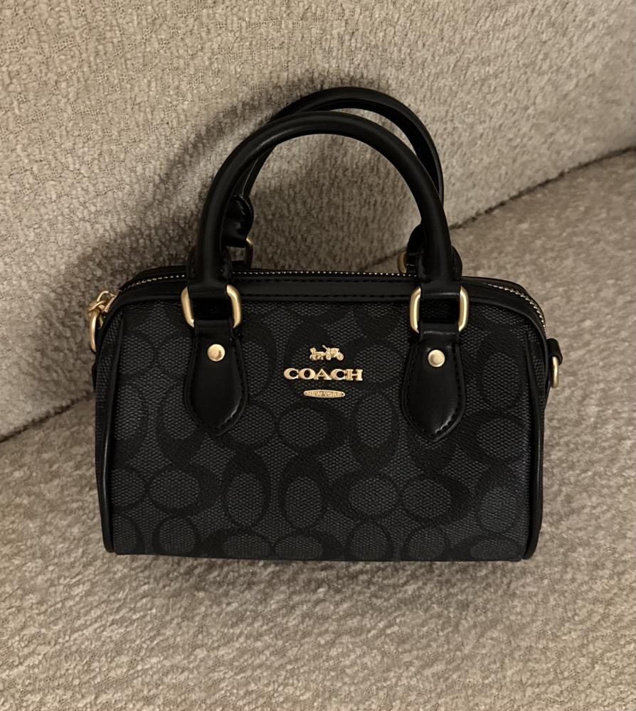 شنطة براند COACH