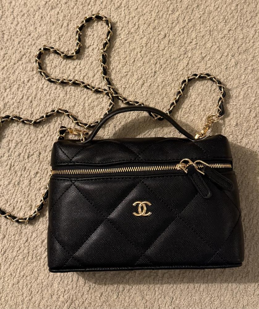 شنطة براند CHANEL
