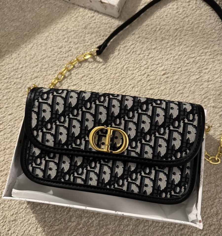 شنطة براند Dior