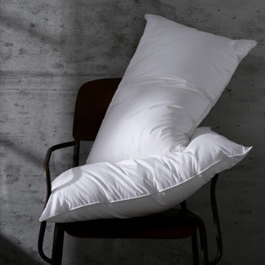 Marine hotel pillow
