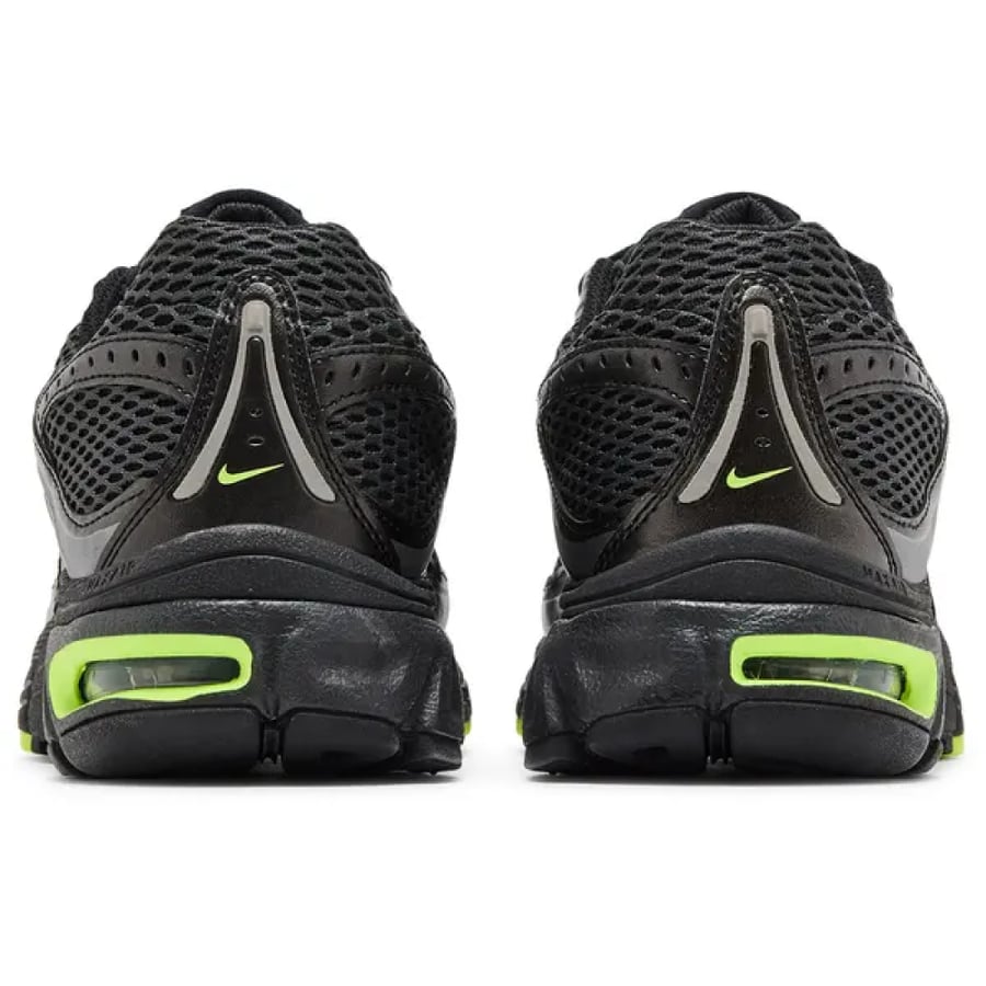 سنيكرز شبكي Nike Air Max Moto 2K بلون اسود وأخضر