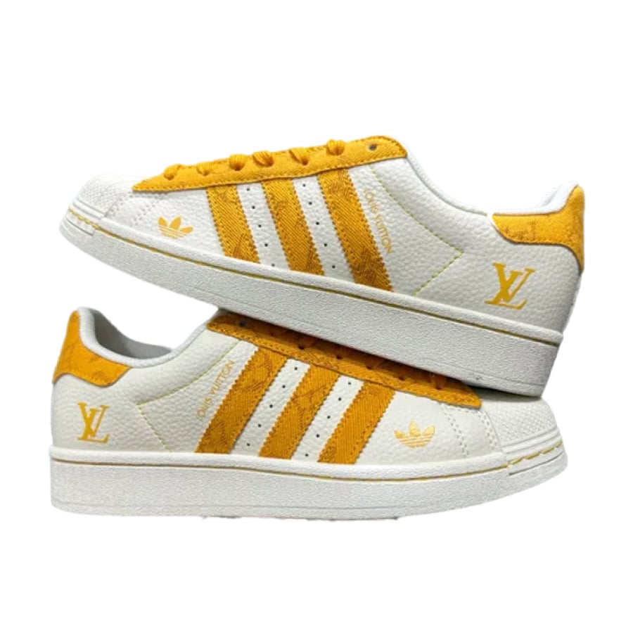 شوز Adidas سوبرستار × لويس فيتون أبيض وأصفر بنقوش الماركة