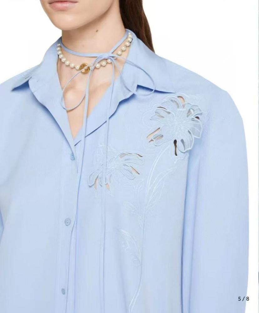 قميص Gucci نسائي بوبلين مزين بتطريز زهور لون أزرق