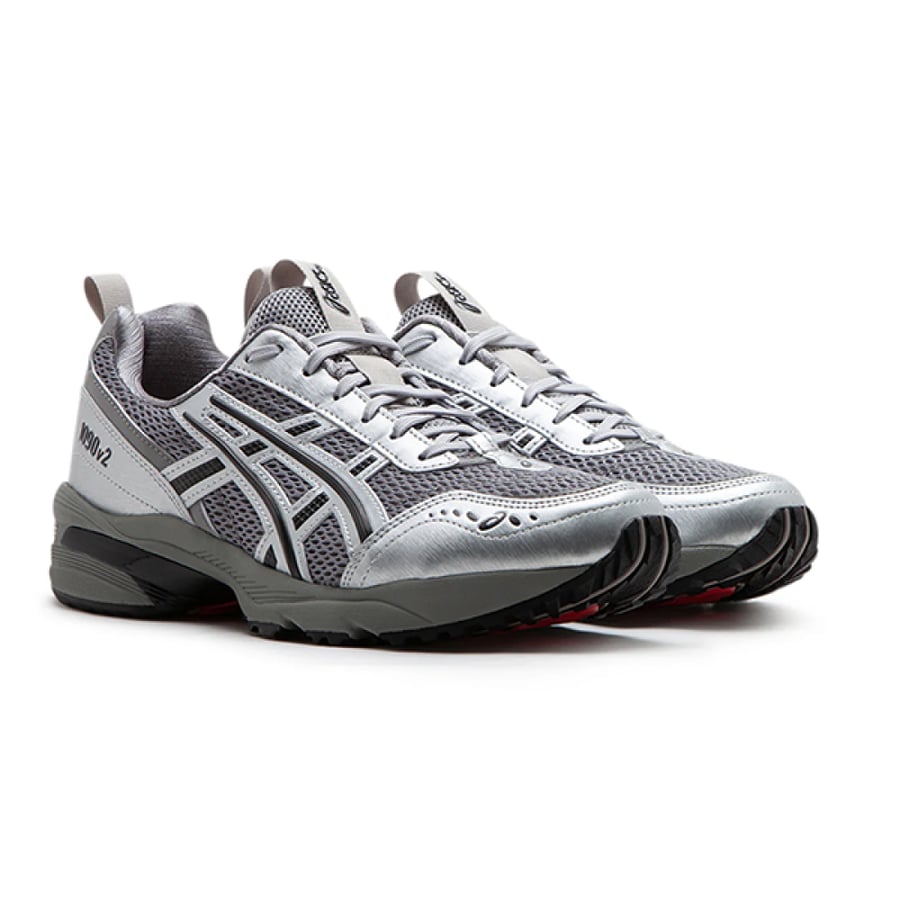 شوز  Asics جل 1090 v2 فضي معدني أسود رياضي للجنسين