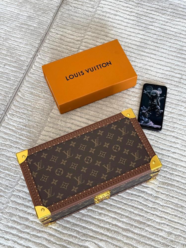 Louis Vuitton Monogram Watch Storage Bag Brown Beige Lining