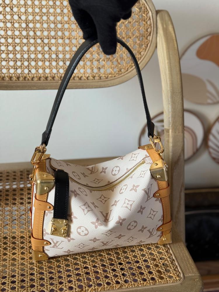 حقيبة يد فاخرة LV Side Trunk MM مونوغرام أبيض وبيج 23 سم