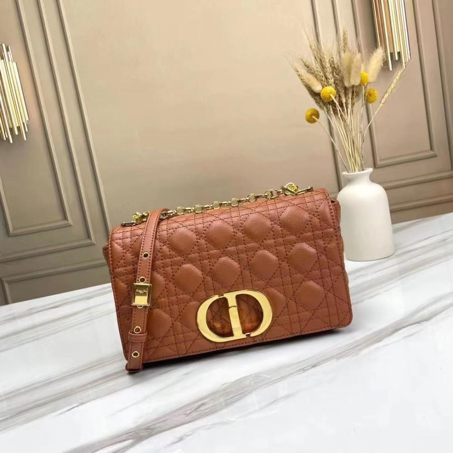 Dior Caro bag, quilted leather, brown color, with a gold chain