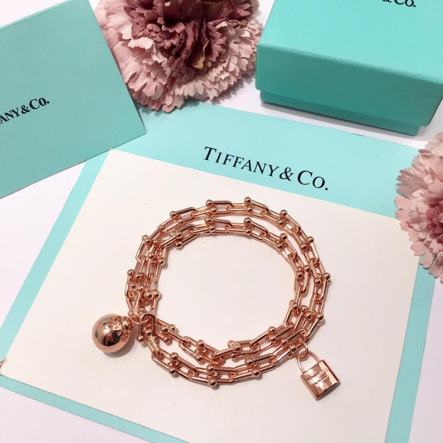 اسوارة Tiffany & Coهاردوير ملتفة بلون روز جولد