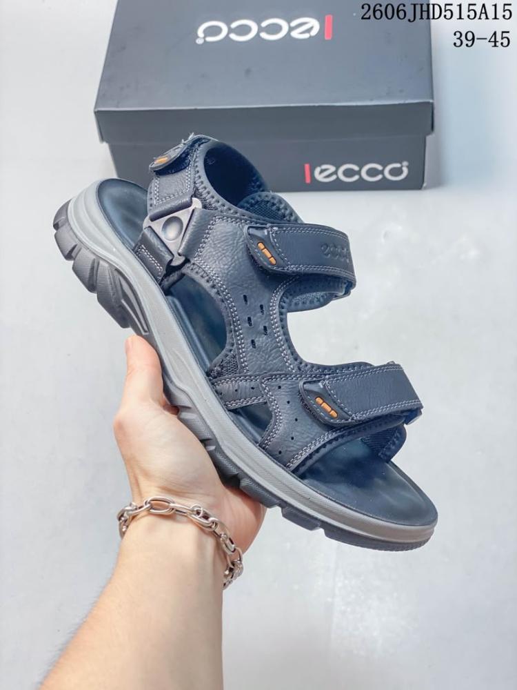 صندل رجالي Ecco Offroad جلد بلون اسود ولمسة أورنج