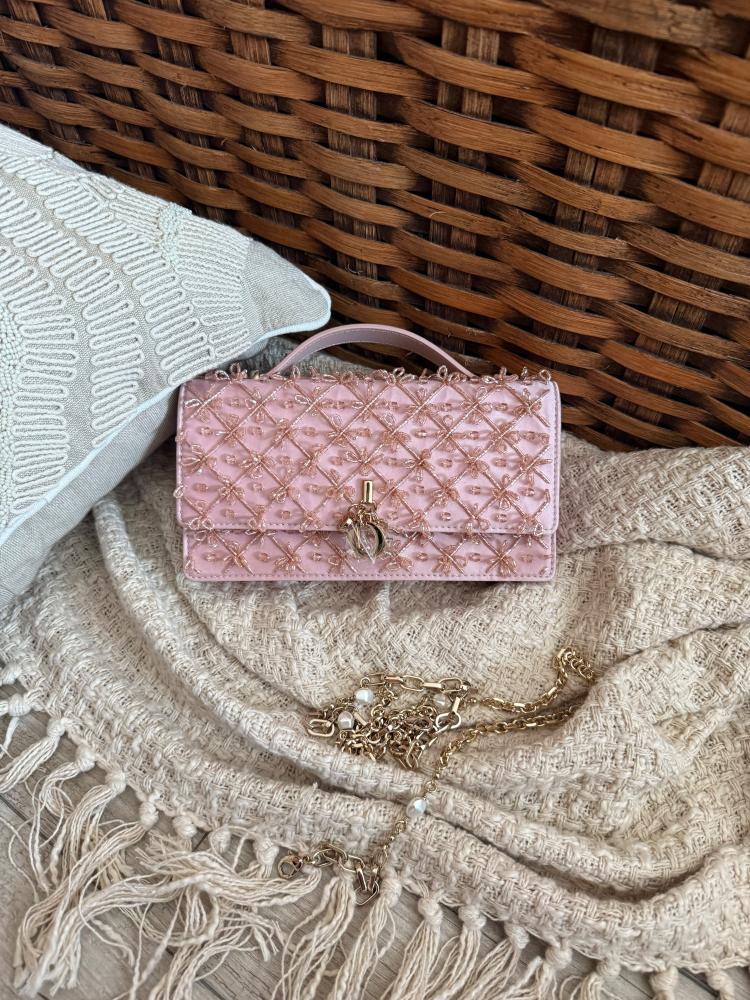 شنطة مطرزة بكريستال براق My Dior Mini Bag باللون الوردي