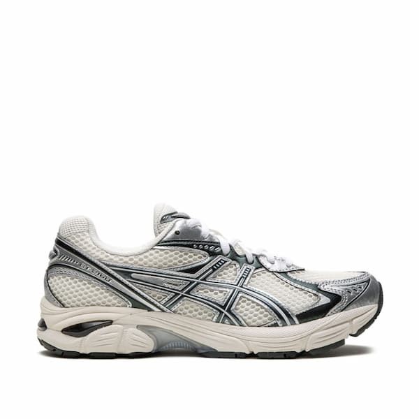 Eskies GT shoes, black with creamy white