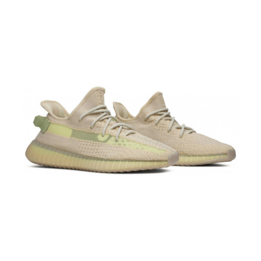 حذاء رياضي ييزي بوست 350 V2