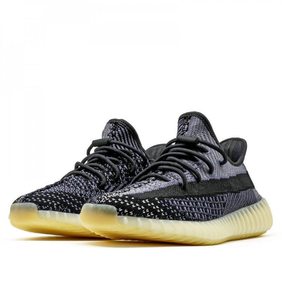 حذاء جري ماراثون يزي بوست 350 V2 كاربون