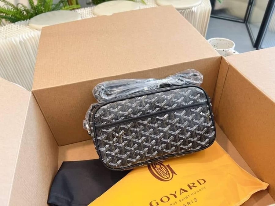 شنطة كتف Cap Vert GOYARD قماش كانفاس رمادي
