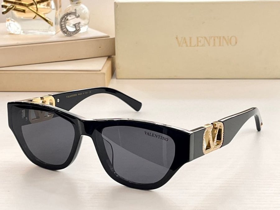 VALENTINO