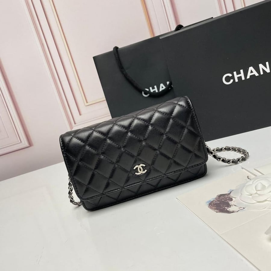 CHANEL 20cm