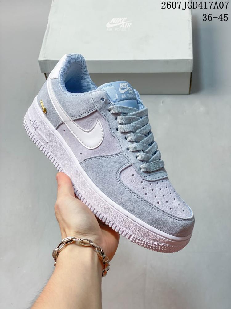 حذاء للجنسين Nike Air Force 1 بلون أزرق فاتح شمواه