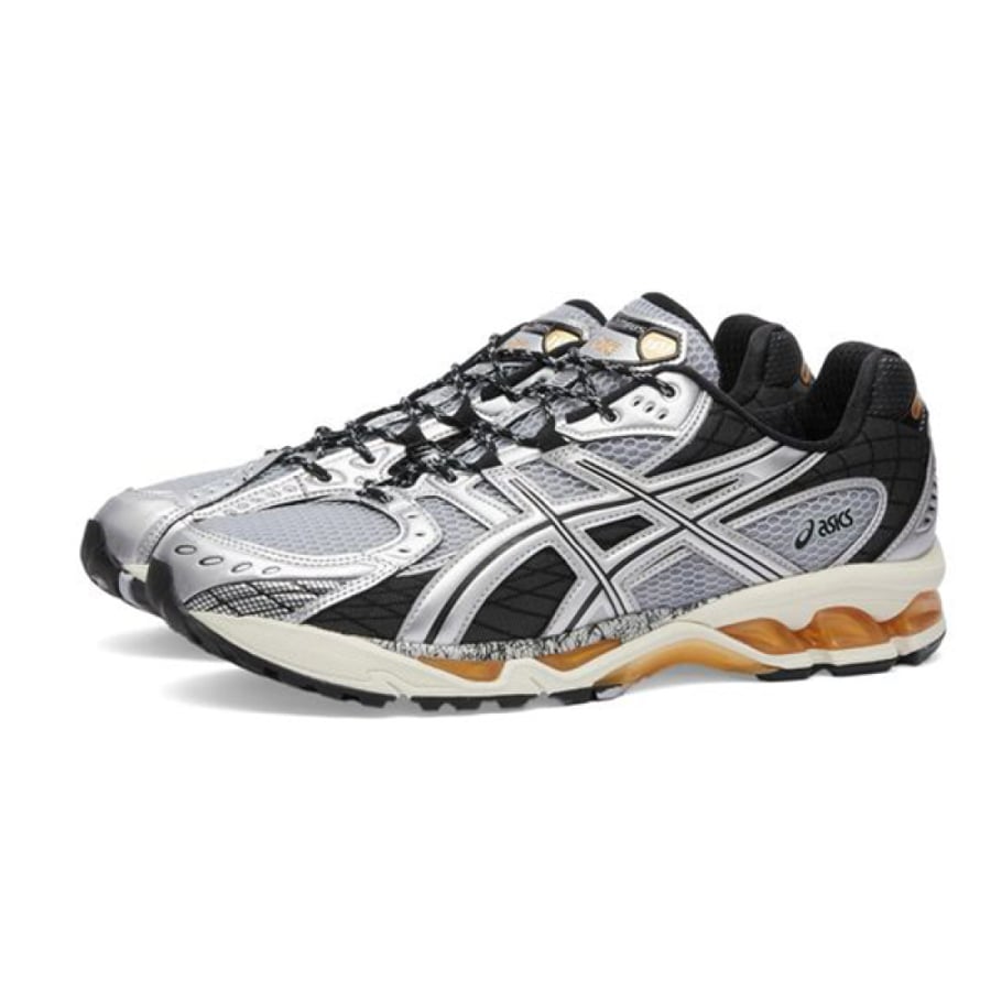 سبورت شوز asics جيل سونوما بلاك سيلفر للجنسين