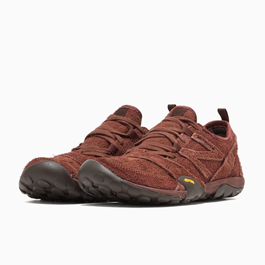 سنيكر ISSEY MIYAKE x New Balance NB MT10O باللون البني