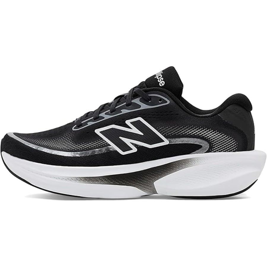 حذاء New Balance Ellipse v1 باللونين الأسود والأبيض
