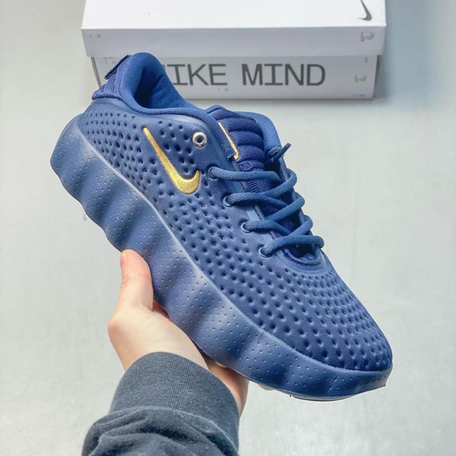 شوز NIKE مايند 002 بلون نيفي بلو