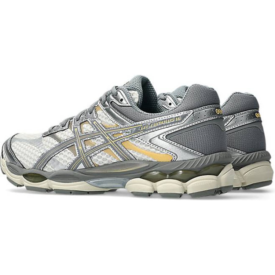 حذاء ركض Asics Gel-Cumulus 16 بألوان فضي ورمادي