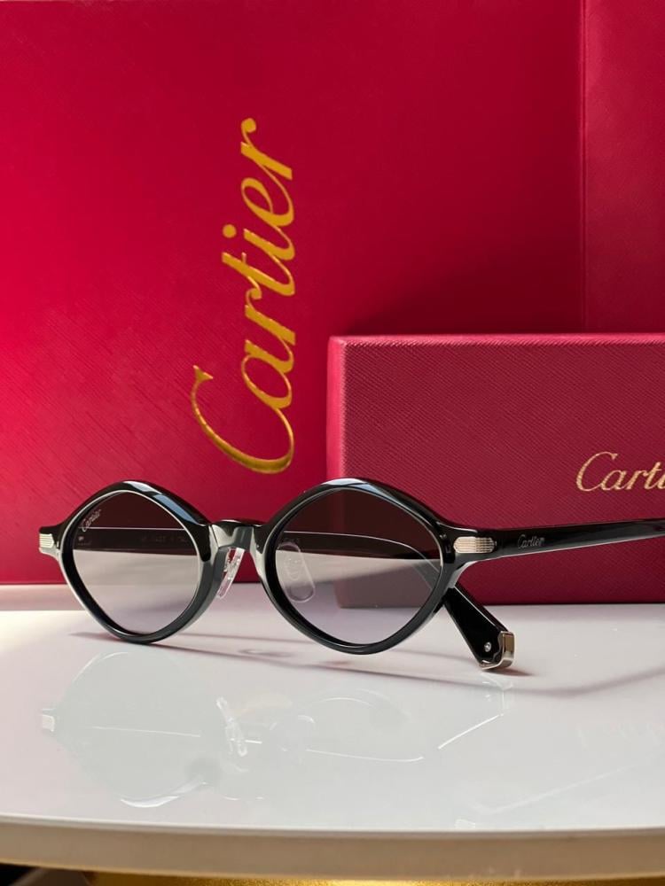 نظارة شمس دائرية كارتييه CT0540S بلون أسود وفضي