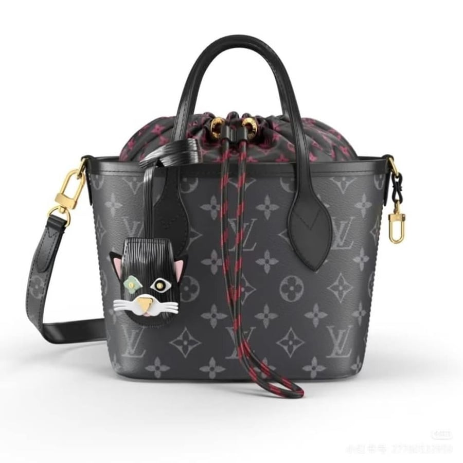شنطة بشكل سلة Louis Vuitton Neverfull BB مونوغرام اسود