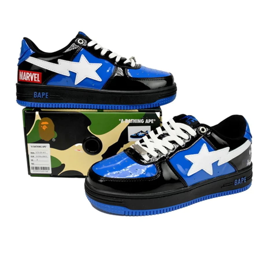 سنيكر Marvel × BAPE بلون أسود وأزرق