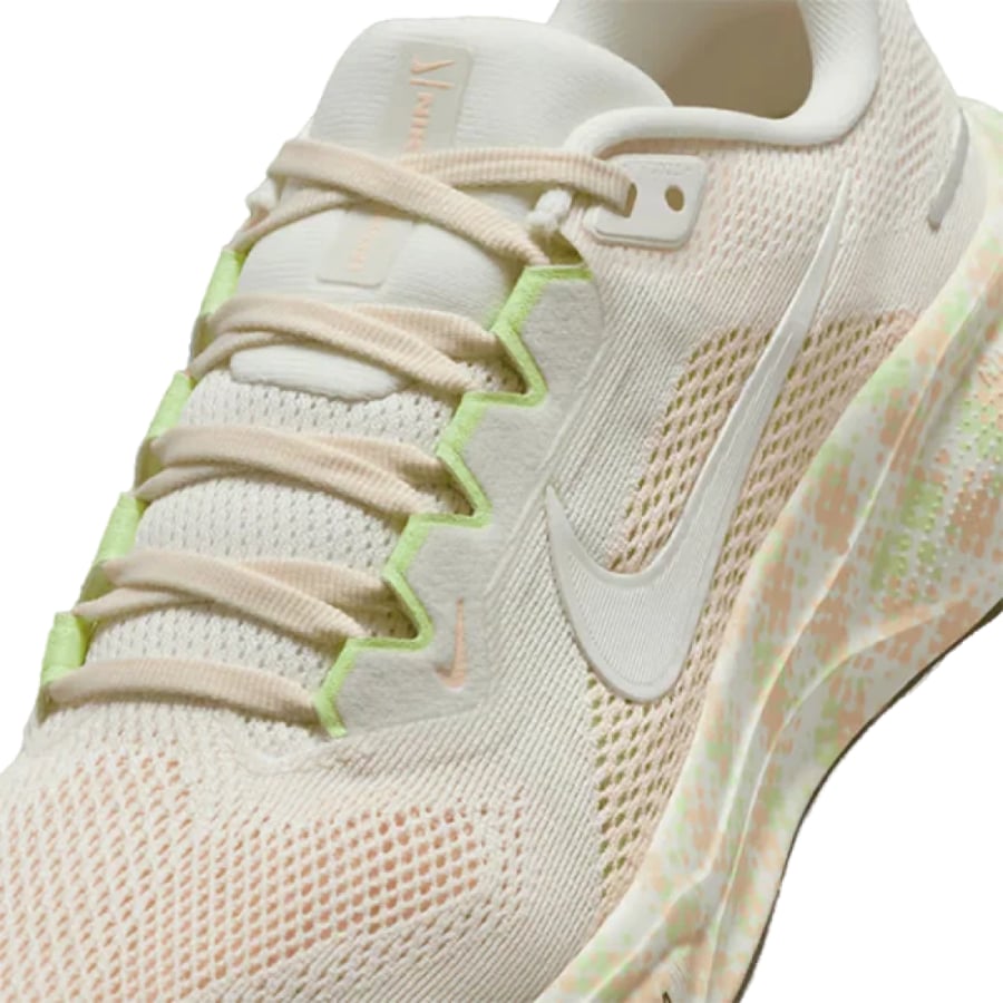Nike Air Zoom Pegasus 41 shoes in creamy white with a mottled sole