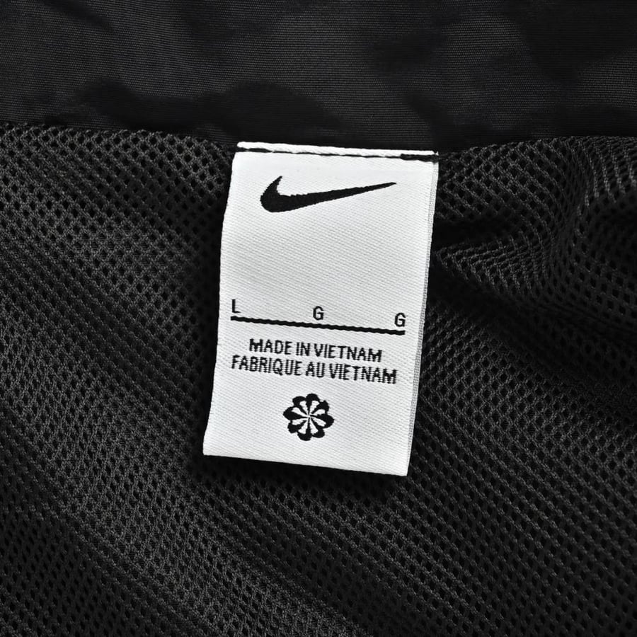 سترة رياضية من نايكي للرجال لون أسود بشعار NIKE BASKETBALL