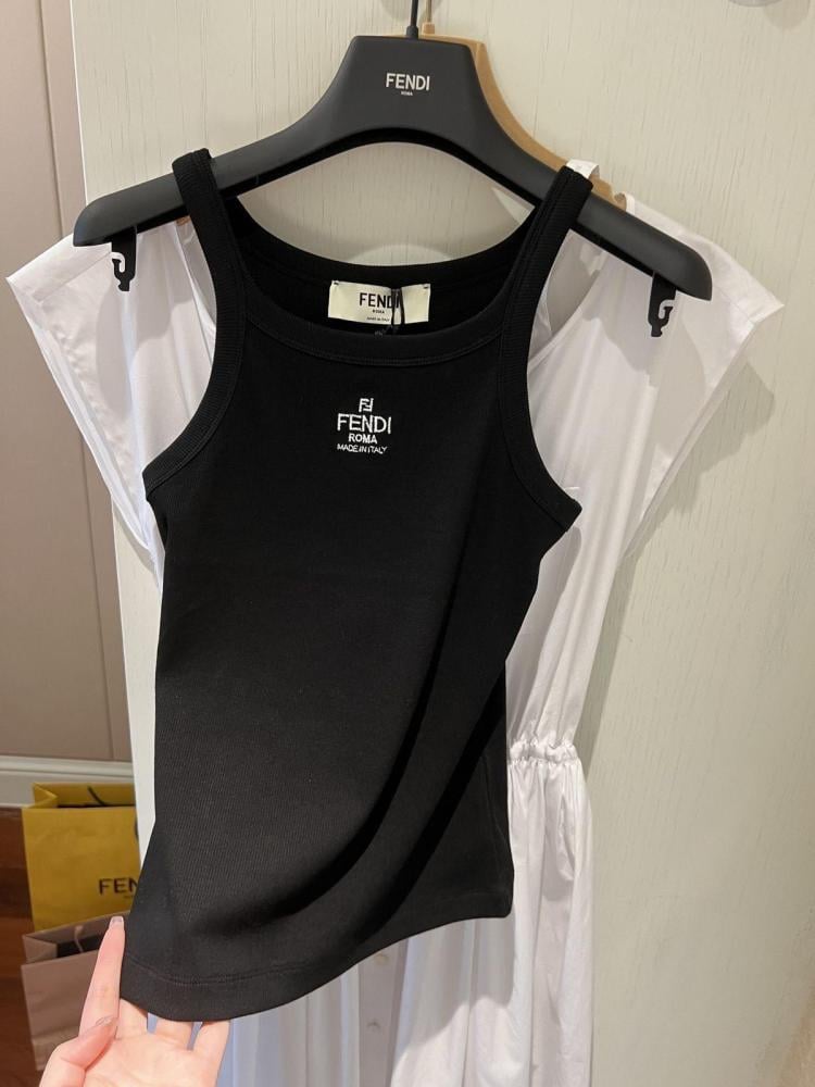 Fendi Women's Sleeveless Shirt in Black