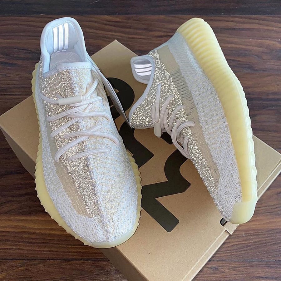 شوز رياضي اديداس ييزي بوست 350 V2