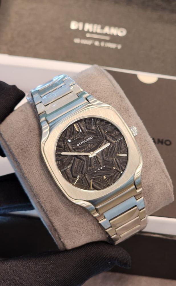 ساعة يد D1 milano watch رجالي معدنية سيلفر بلاك روك