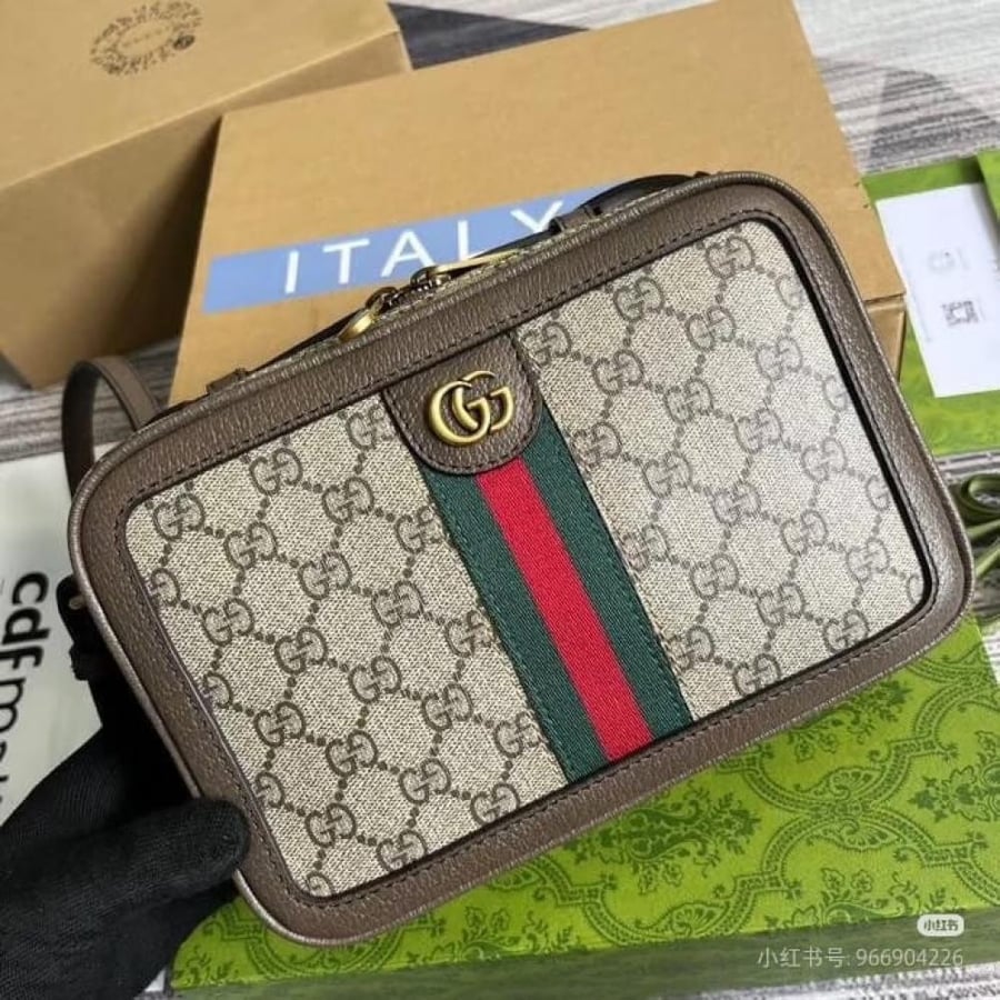 حقيبة كروس أوفيديا الصغيرة من غوتشي GG بلون بيج