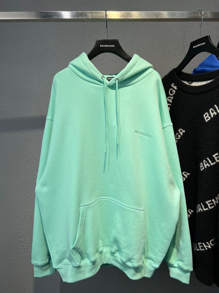 BALENCIAGA