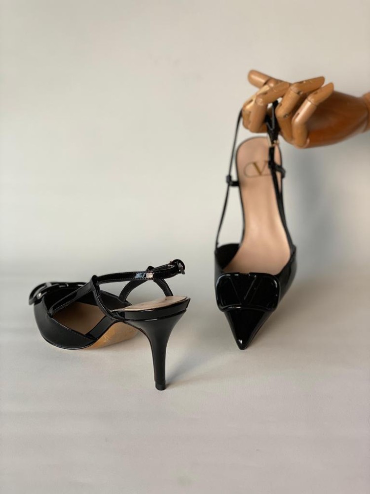 Valentino black mid-heel clutch