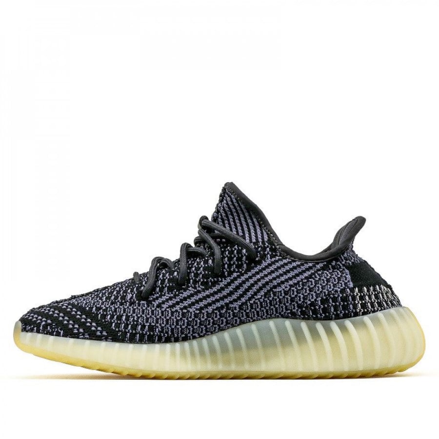 حذاء جري ماراثون يزي بوست 350 V2 كاربون
